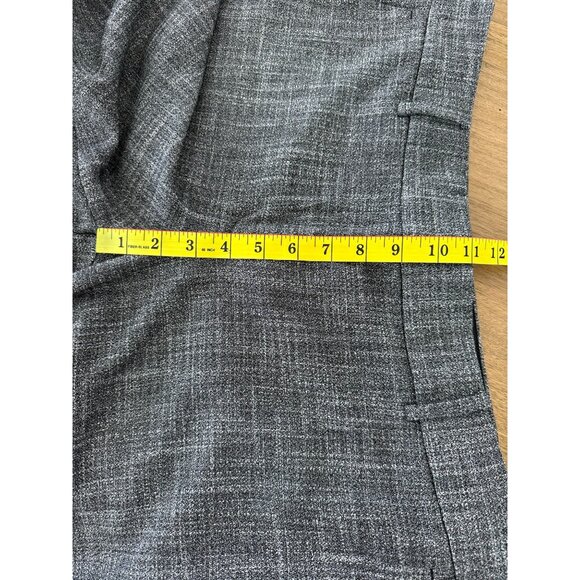 Woman's Ann Taylor Straight leg Ankle Pants, size 12 - Picture 11 of 12